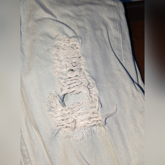 EUC Gap Denim - Picture 2 of 5